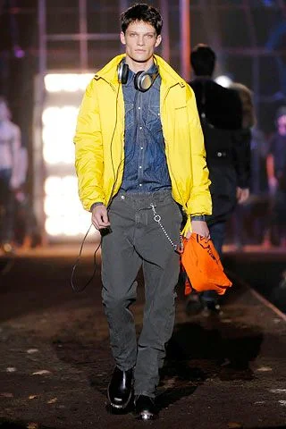Look 18